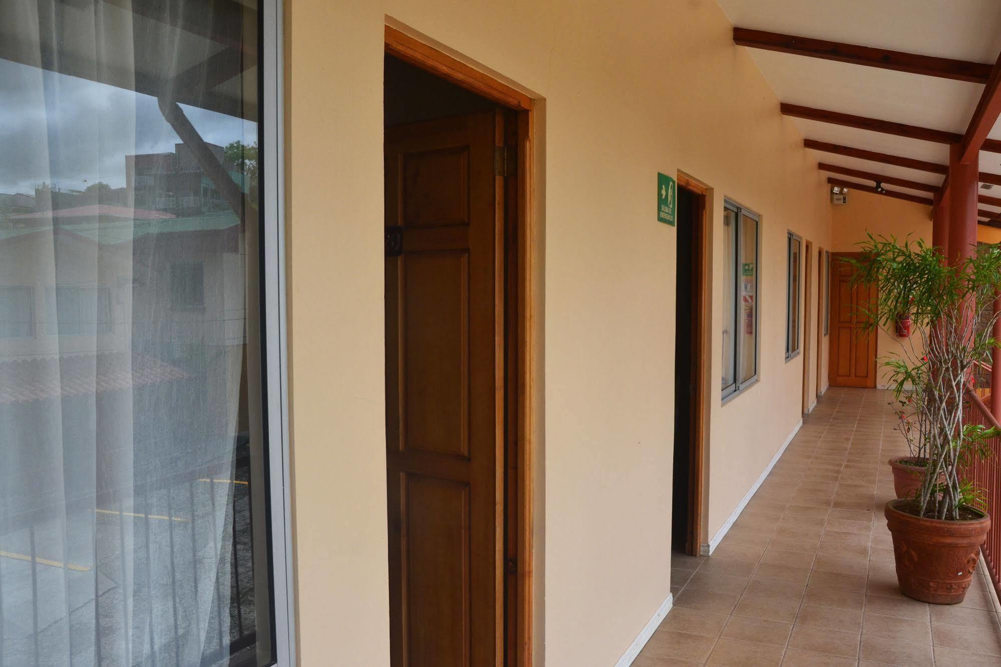 Hotel La Villa Quesada  Exterior foto
